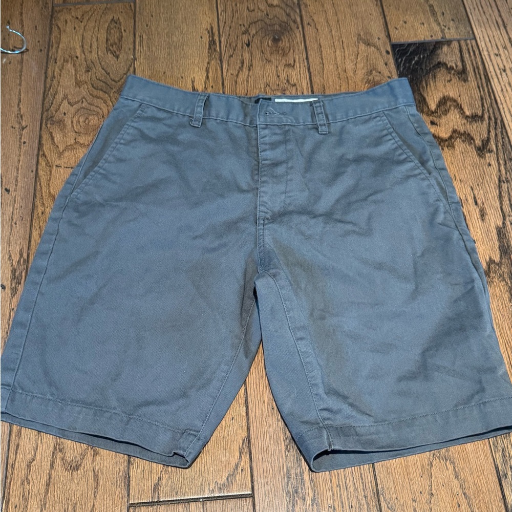 RVCA Men's Charcoal The Weekend Chino. Size 32
